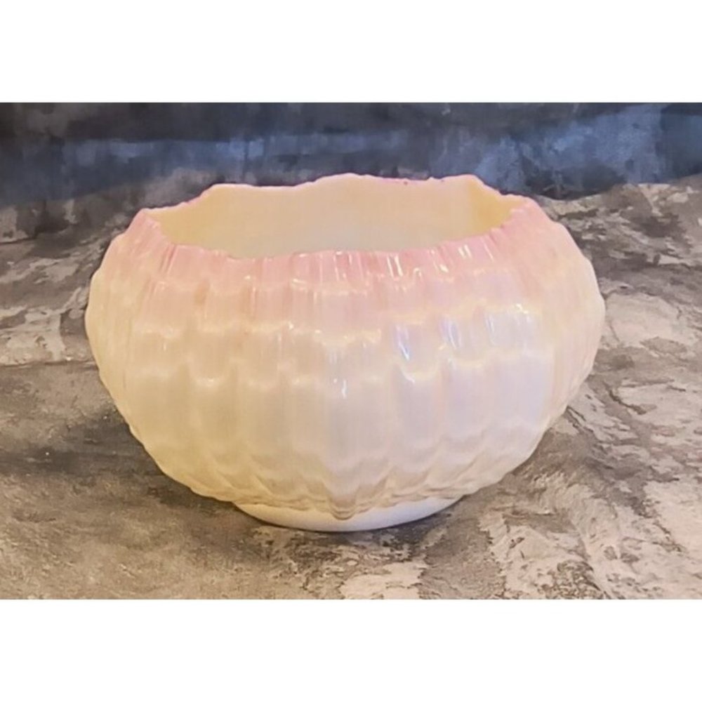 Vintage Tridacna Pink Ireland Bellcek Open Sugar Bowl - Picture 2 of 4